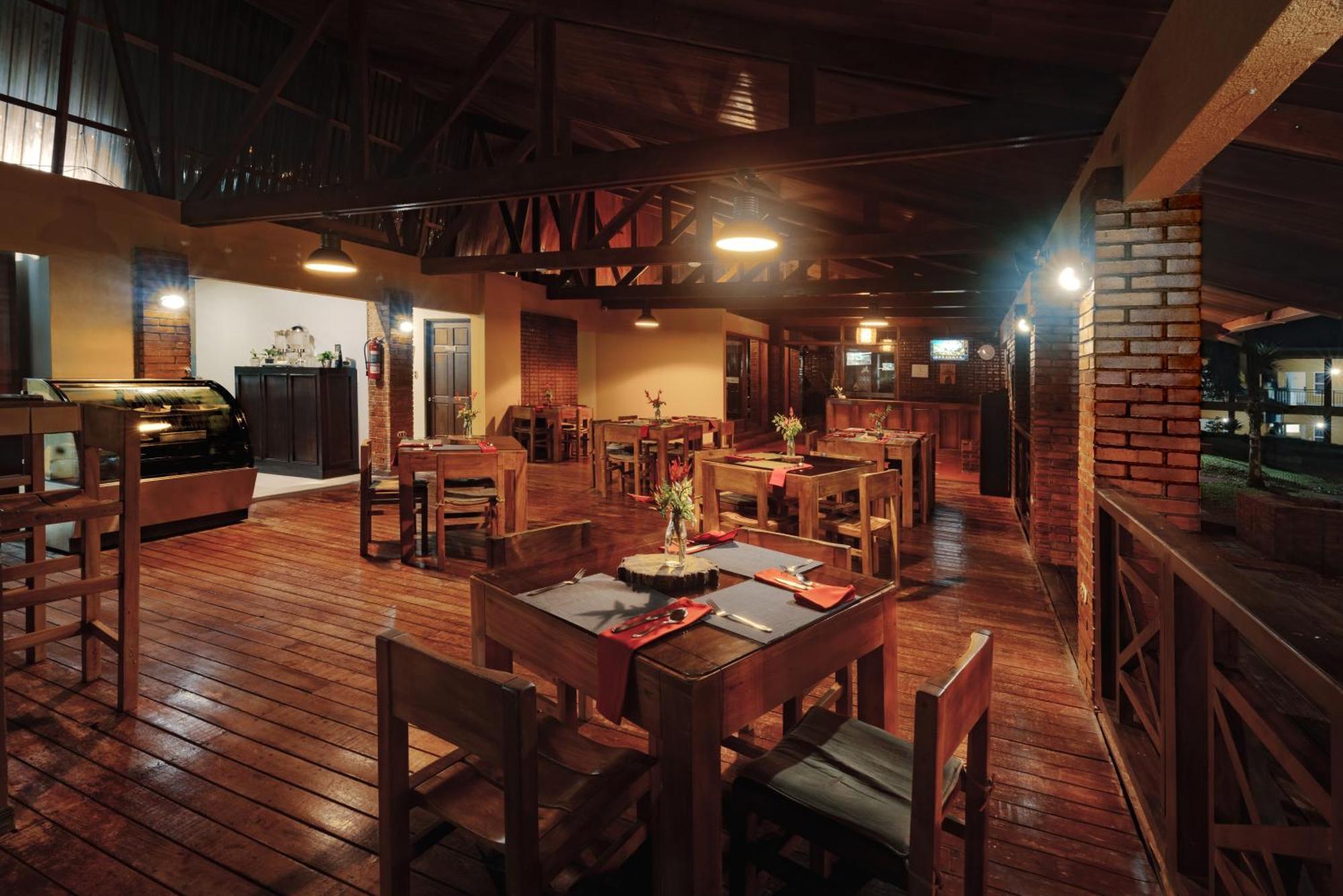 Hotel Villa Florencia Τουριάλμπα Εξωτερικό φωτογραφία