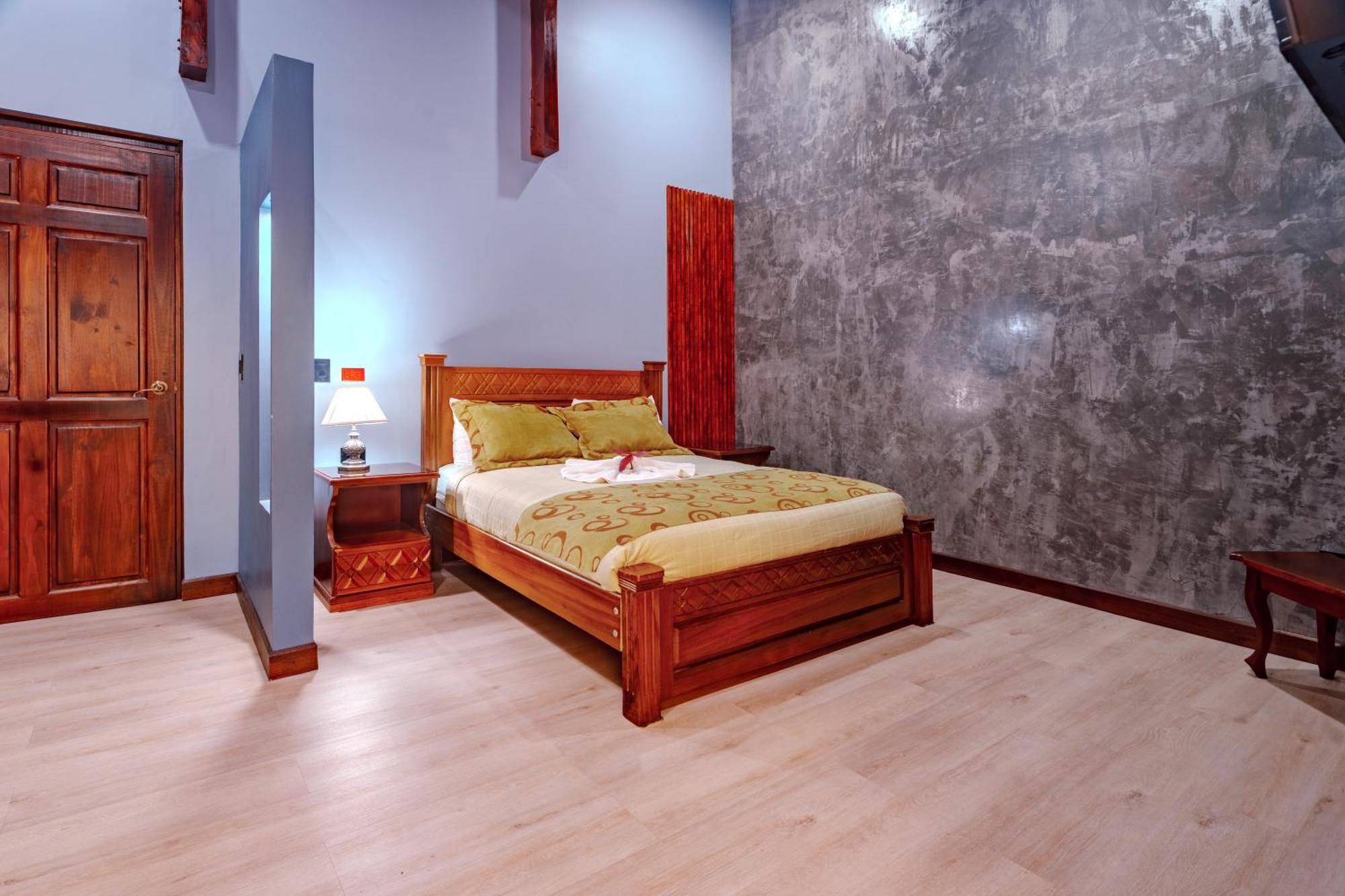 Hotel Villa Florencia Τουριάλμπα Δωμάτιο φωτογραφία